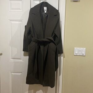 New H&M Manteco Premium Collection Women's Coat with belt